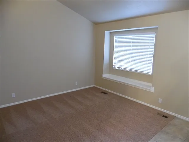 1052 E 1500 N — Photo 5