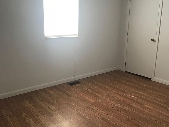 3rd image of 224 Central Ave