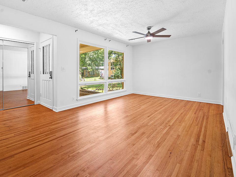 1st image of 1860 Windsor Ct