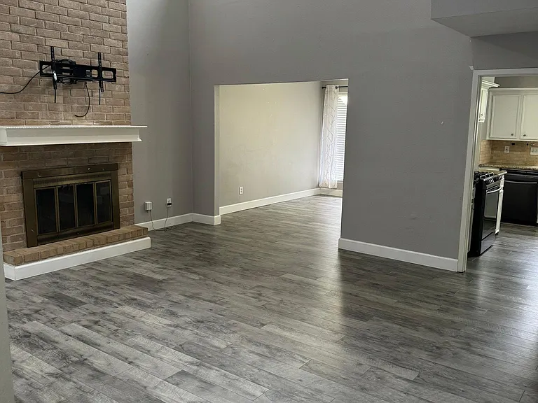 515 Shealy St — Photo 4