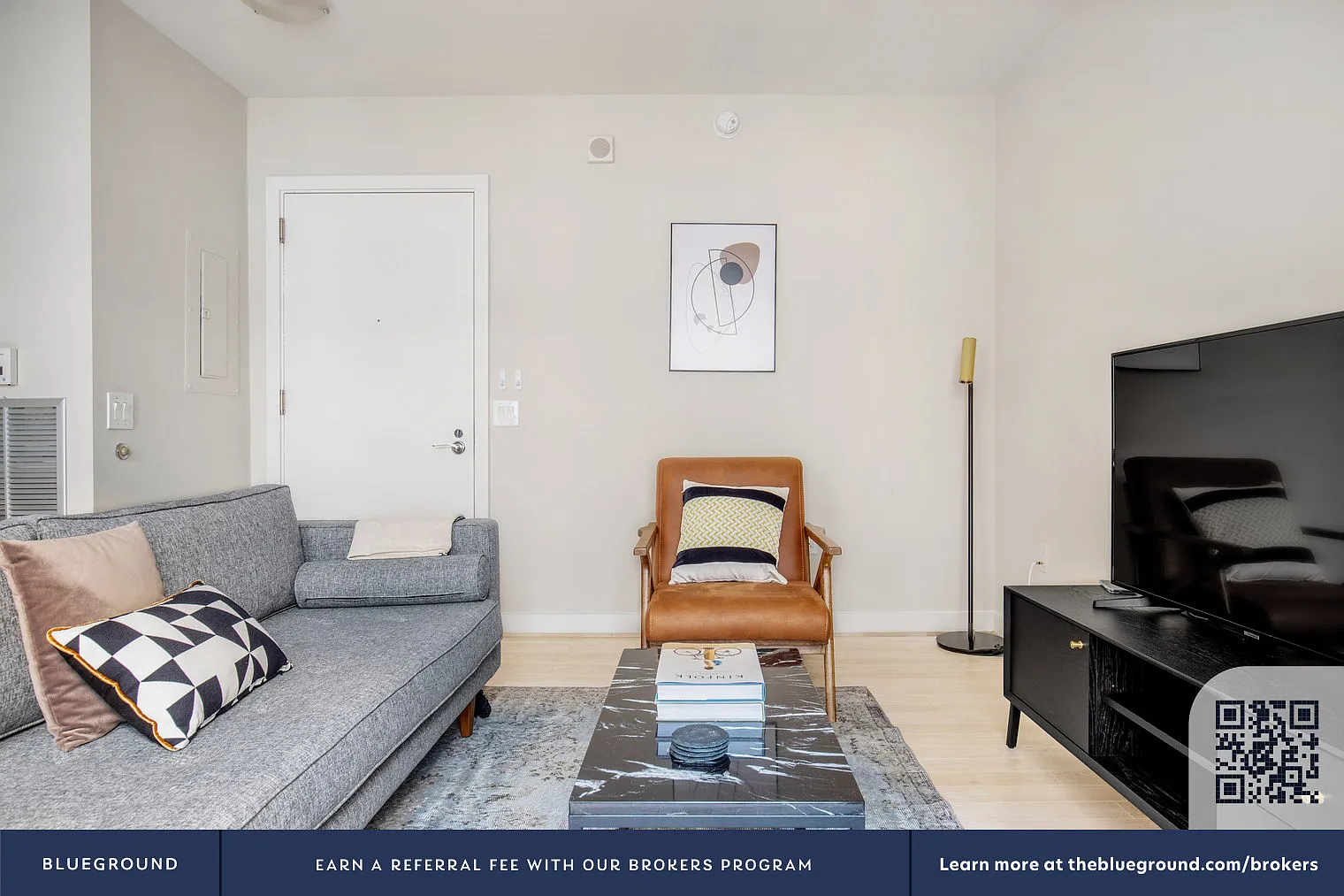 1 bed, 1.0 bath, 595 sqft, $3,570 — Photo 3