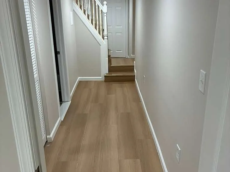 211 N Streeper St — Photo 11