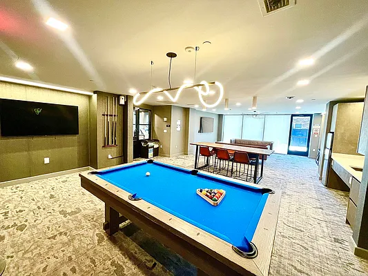 Rented by Century 21 Premier  | media 4