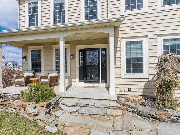 2nd image of 5244 Whitecliff Dr