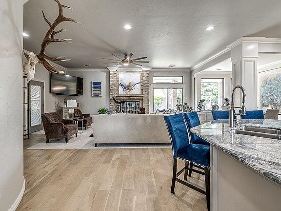 5th image of 3217 SW 130th Pl