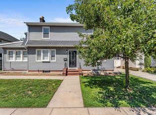 1068 Highland Place, Woodmere, NY 11598