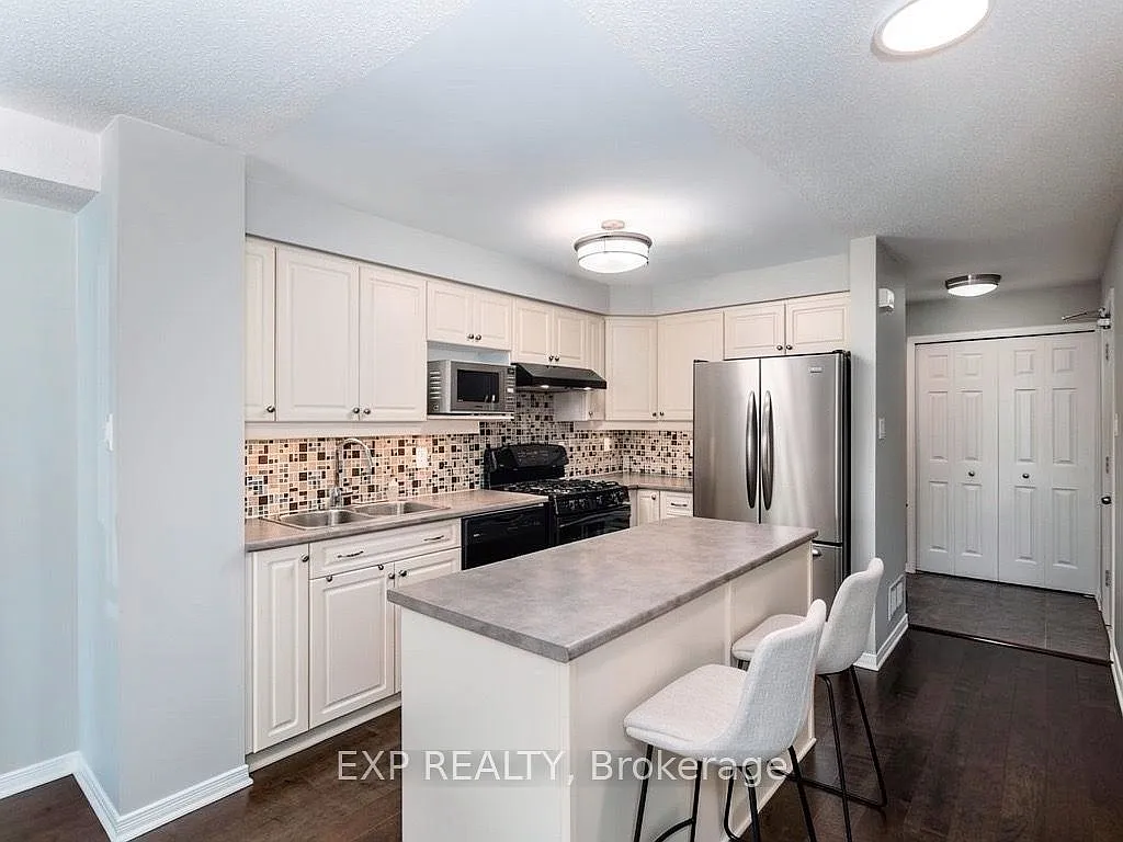Building Photo - 4031 Canyon Walk Dr #10