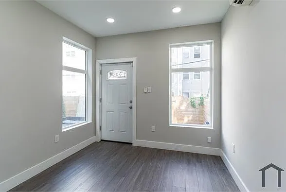 1729 Ingersoll St #A — Photo 10