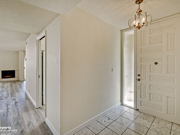 Entrance 1_09052018