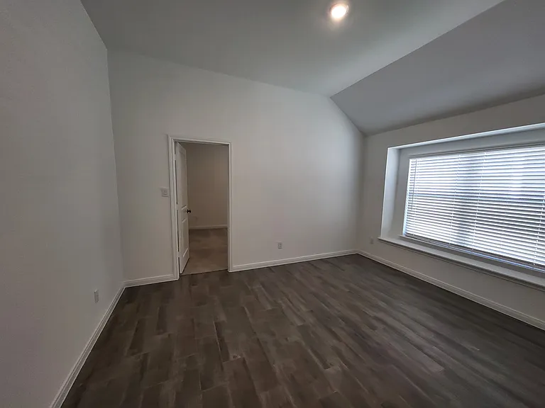 1233 Fox Wing Way — Photo 8