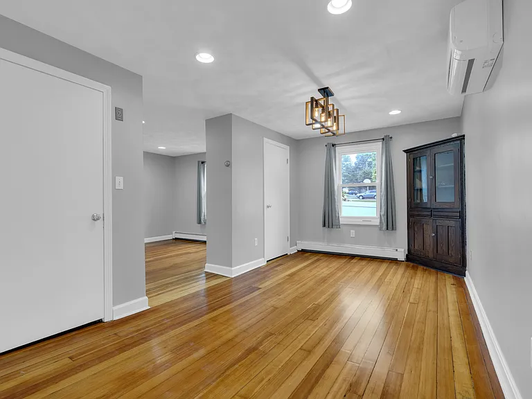 102 Orange St — Photo 26