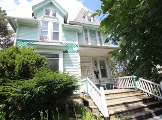 674 Saint Charles St #1, Elgin, IL 60120