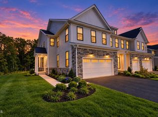 106 Mustang Dr, Manalapan, NJ 07726