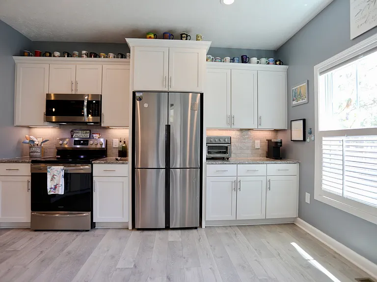 2 River Dr — Photo 12