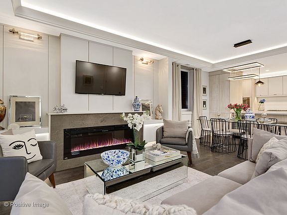 2nd image of 1540 N North Park Ave #3S