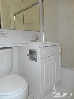 Rented by Manhattan Connection | media 9