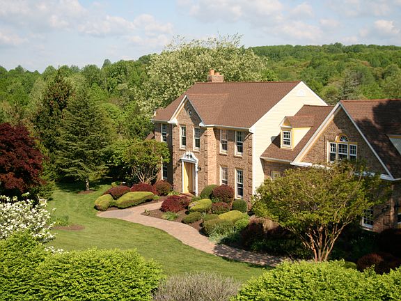 2nd image of 22129 Creekview Dr