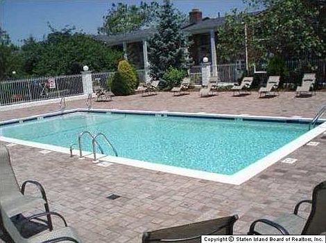 1st image of 1306 Rockland Ave APT 1B