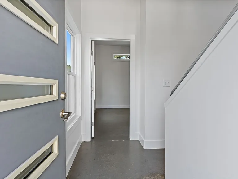 1506 Ward Ave — Photo 43