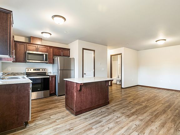 5th image of 1019 Curtis St #17474190