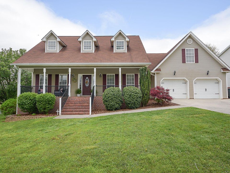 1st image of 241 Powhatan Dr NE