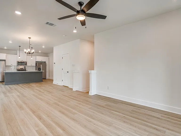 2345 Benbrook Blvd — Photo 62