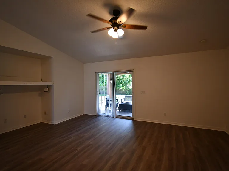 2547 SW Kenilworth St — Photo 9