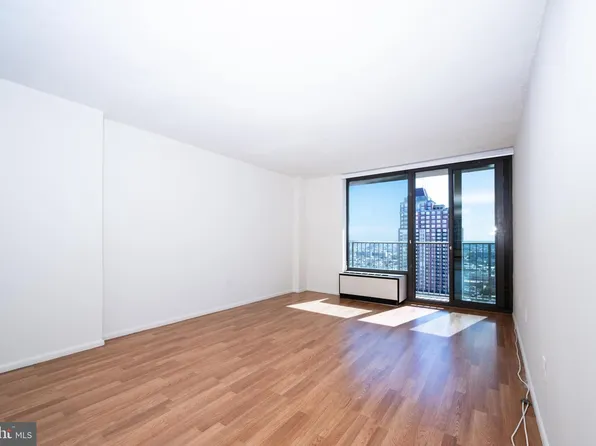 1420 Locust St APT 24R, Philadelphia, PA 19102