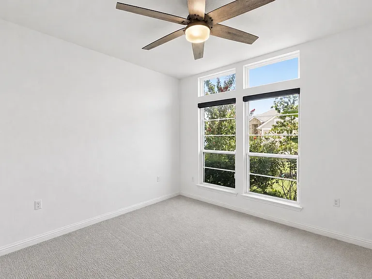 7220 Poulain Dr — Photo 19