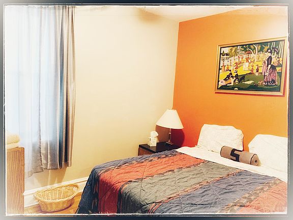 2nd image of 852 N Richmond St #3