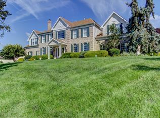 4 Foxview Cir, Hockessin, DE 19707