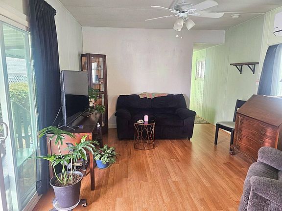 5th image of 410 S 1st St Space 90