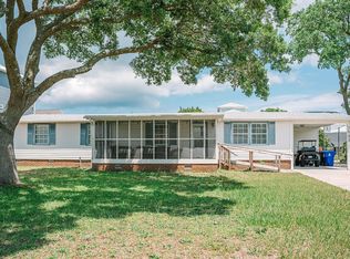 1521 Bonito Ln, Carolina Beach, NC 28428