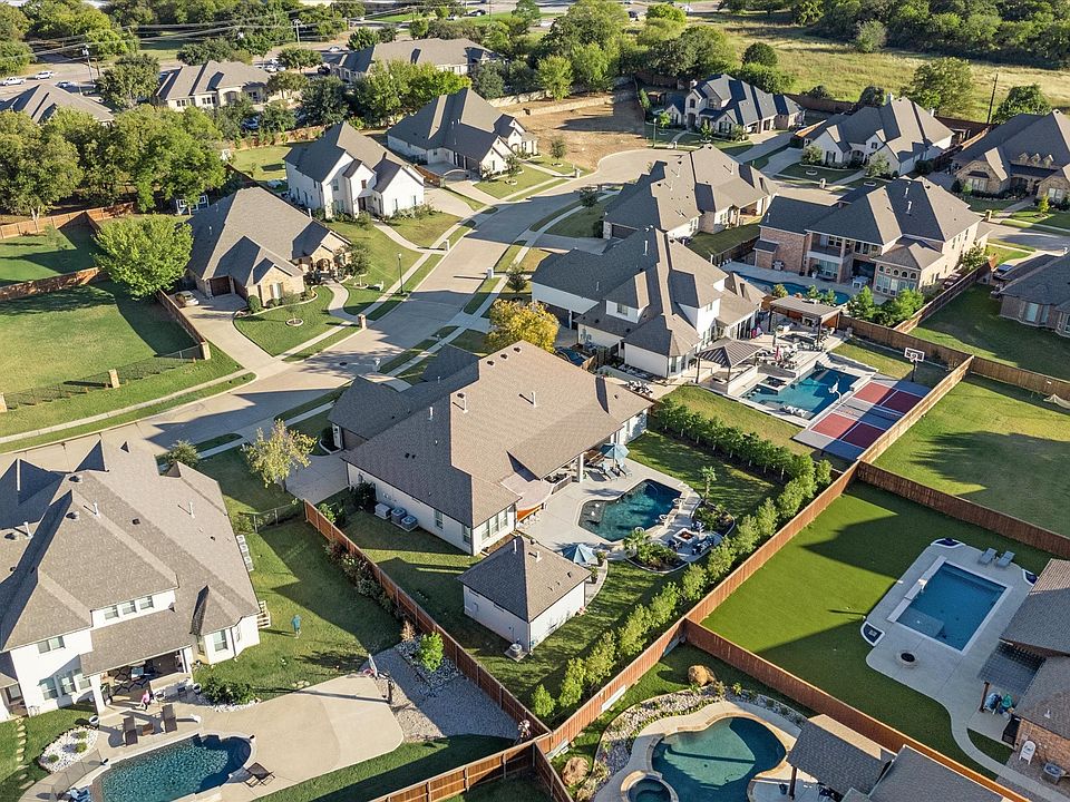 1st image of 7407 Winding Way Dr