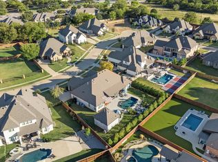 7407 Winding Way Dr, Arlington, TX 76001