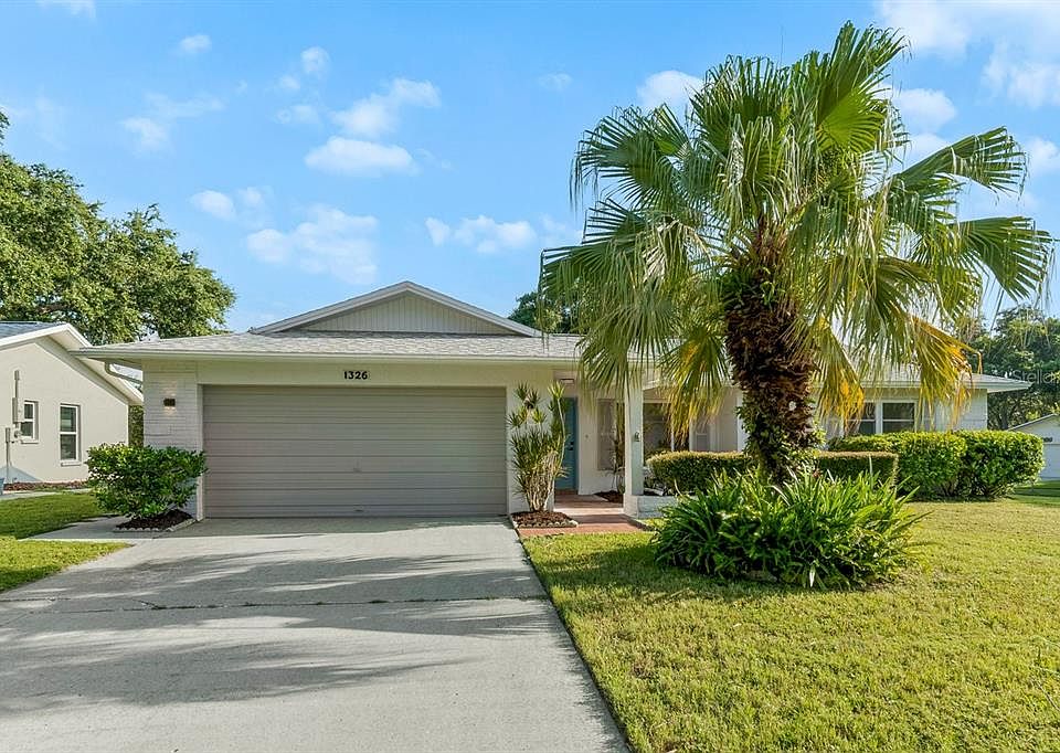 1st image of 1326 WOODSTOCK DRIVE