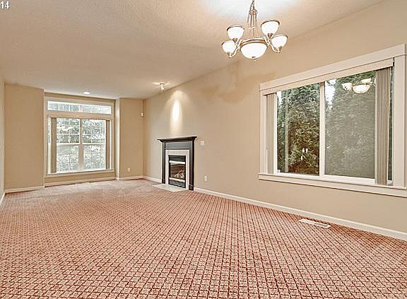 4th image of 6221 NE Dereck Ln