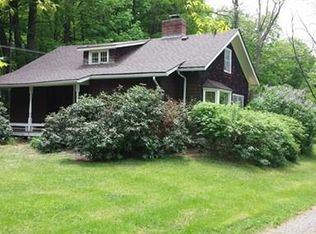 109 N Valley Rd, Pelham, MA 01002