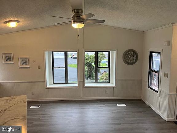 5th image of 5186 Stone Terrace Dr