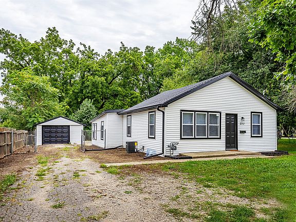 2nd image of 3717 Indianola Ave