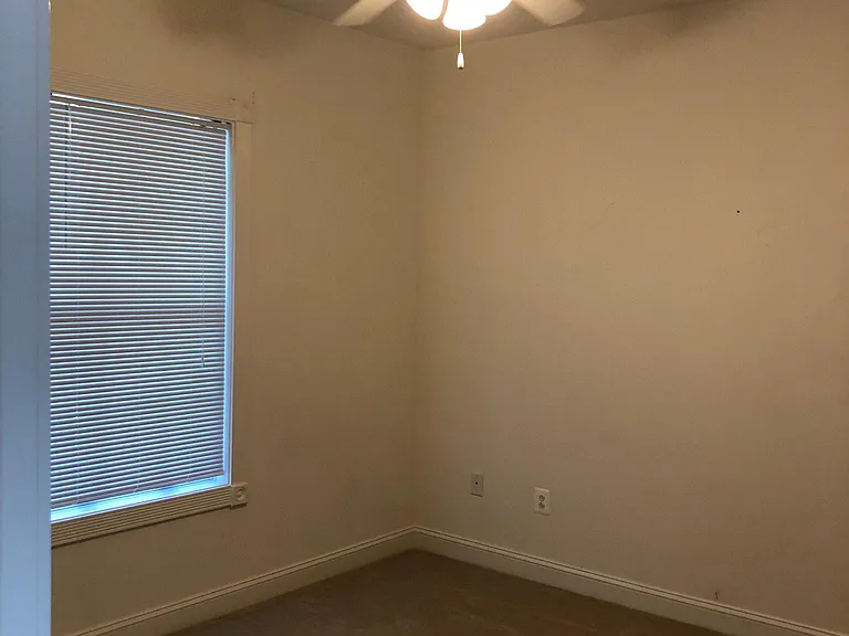 4855 Luster Leaf Cir #303 — Photo 7