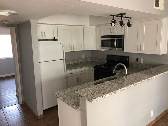 4th image of 4455 Quince St