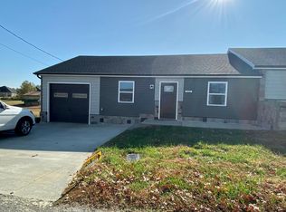 1518 Ken Mel Dr, Madisonville, KY 42431