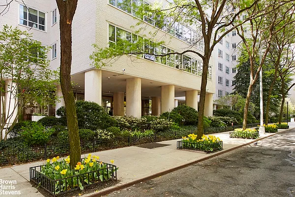 Sold by Brown Harris Stevens | media 23