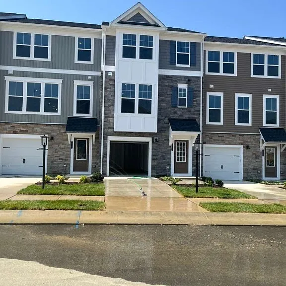 419 Burden Dr — Photo 3