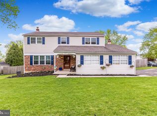 2322 Oakland Dr, Norristown, PA 19403