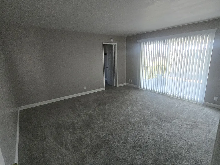 520 Van Buren Avenue — Photo 108