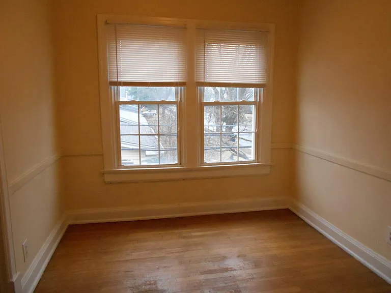 2400 Woodbourne Ave #3C — Photo 8