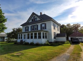 36609 Middle Rd, La Fargeville, NY 13656