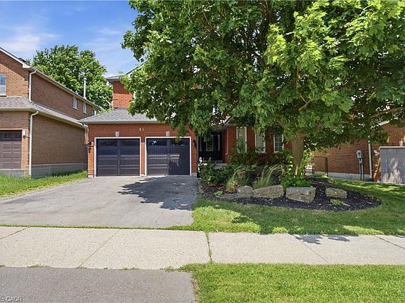 4th image of 131 Huntingwood Ave